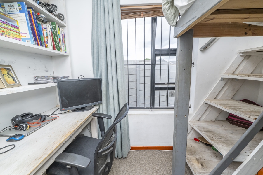 2 Bedroom Property for Sale in Protea Heights Western Cape